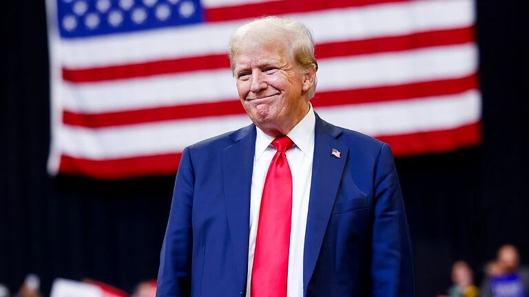 Intelligenza artificiale e Bigh Tech, Trump blocca i controlli