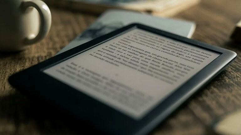 Kindle vecchi: Amazon blocca lo store, ma puoi ancora caricare libri