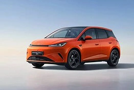 BYD Dolphin G: la supermini plug-in hybrid dall’aspetto unico