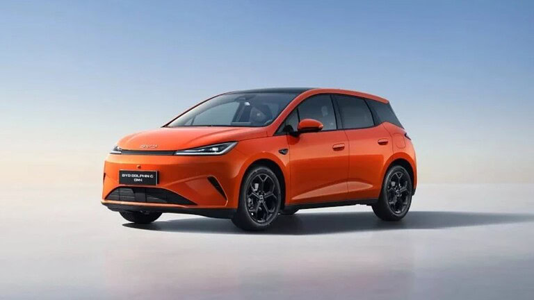 BYD Dolphin G: la supermini plug-in hybrid dall'aspetto unico