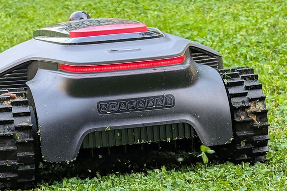 Mova LiDAX Ultra AWD 2000: il robot tagliaerba che doma ogni giardino