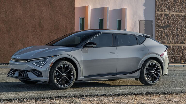 Kia EV6 2026: il SUV elettrico che batte Tesla Model Y senza far rumore