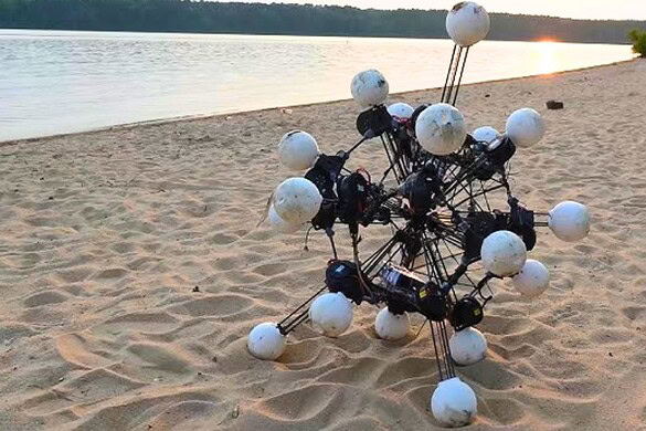 Argus, il robot sferico della Duke University con 20 gambe e occhi ovunque