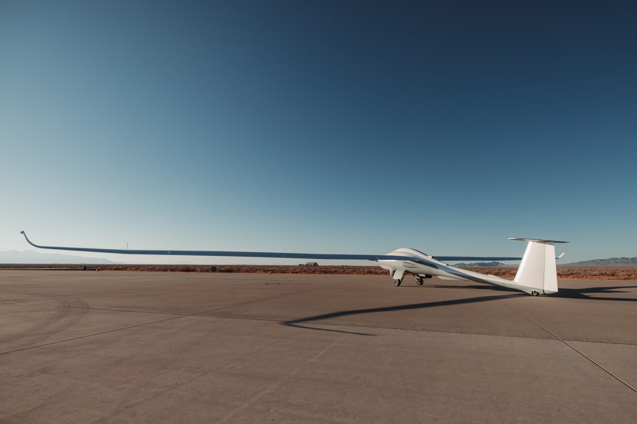 ULTRA Turbo: il drone USA che vola per giorni va in Medio Oriente