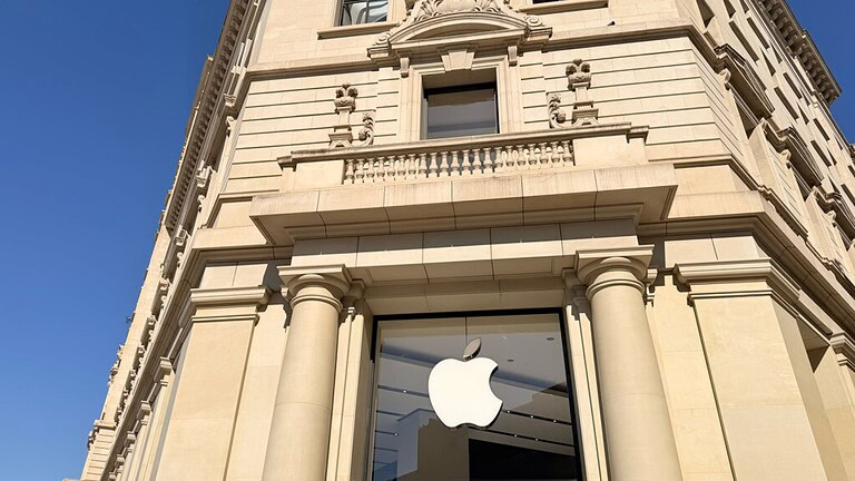 Apple Store Paseo de Gràcia riapre: ecco cosa è cambiato
