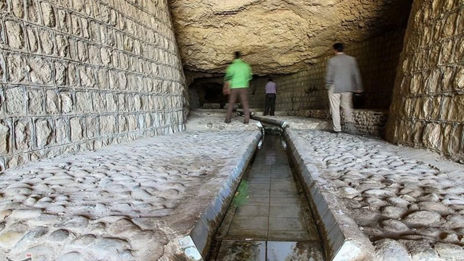 Satelliti spia USA svelano un'autostrada fluviale di 4.000 anni in Iraq - autostrada fluviale Iraq