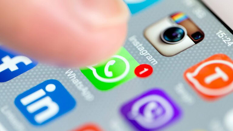 WhatsApp dice addio agli avatar: ecco perché verranno rimossi