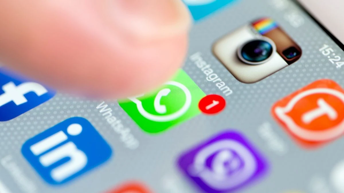 WhatsApp dice addio agli avatar: ecco perché verranno rimossi
