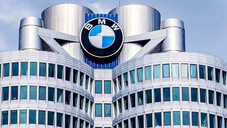 BMW deposita un brevetto per un fuoristrada rivale della Classe G