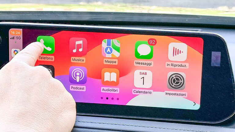 CarPlay Ultra perde pezzi: 5 big hanno già detto no, ecco chi resta