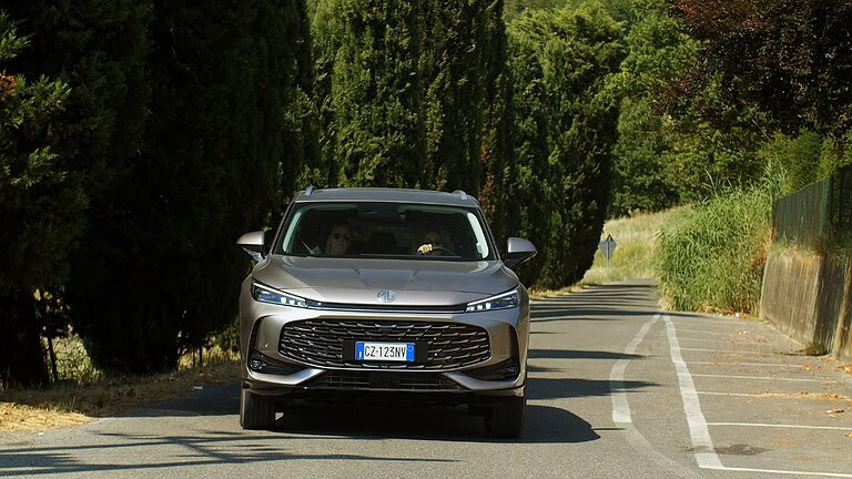 MG, aprile da record: secondo nel full hybrid e ZS nella top 5 italiana
