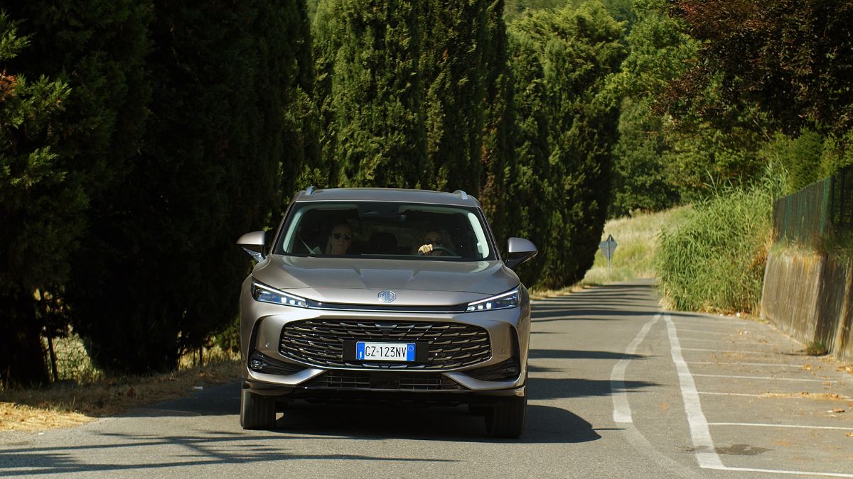 MG, aprile da record: secondo nel full hybrid e ZS nella top 5 italiana