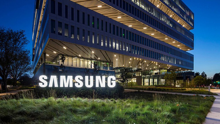 Samsung Display lavora agli schermi olografici per smartphone: cosa sappiamo
