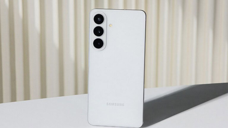 Samsung Galaxy S26: la beta di One UI 9.0 con Android 17 è già partita