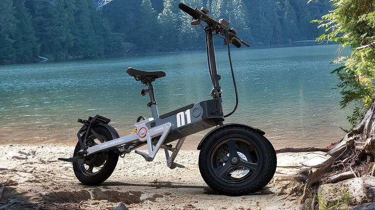 Toyota Land Hopper: il triciclo elettrico pieghevole che non ti aspetti