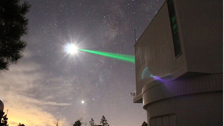 Laser lunari: il progetto che potrebbe cambiare la navigazione spaziale