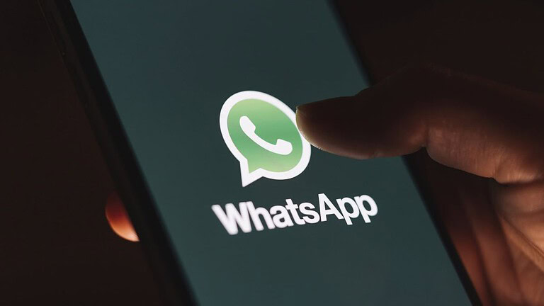 WhatsApp: in arrivo l'hub per vedere chi è online in tempo reale