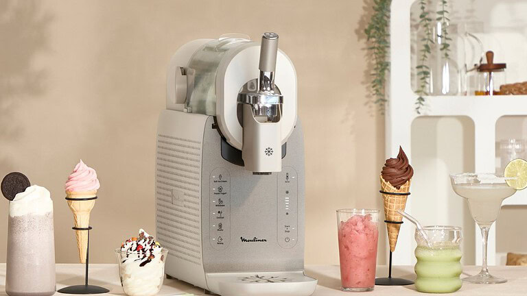 Moulinex Freezi: gelato e frozen yogurt pronti in 20 minuti senza pre-congelare a 399,99 euro