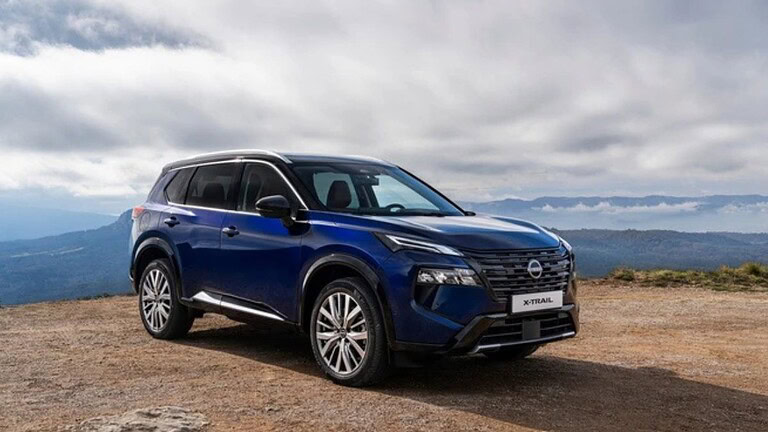 Nissan taglia 900 posti in Europa: i cinesi osservano