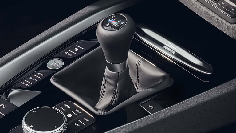 BMW brevetta un cambio manuale che blocca la marcia sbagliata