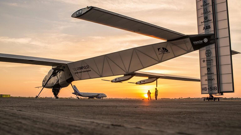 Solar Impulse 2 è precipitato: addio all'aereo che girò il mondo