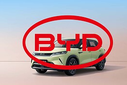 BYD sfida Ferrari su Instagram: un post scatena la polemica