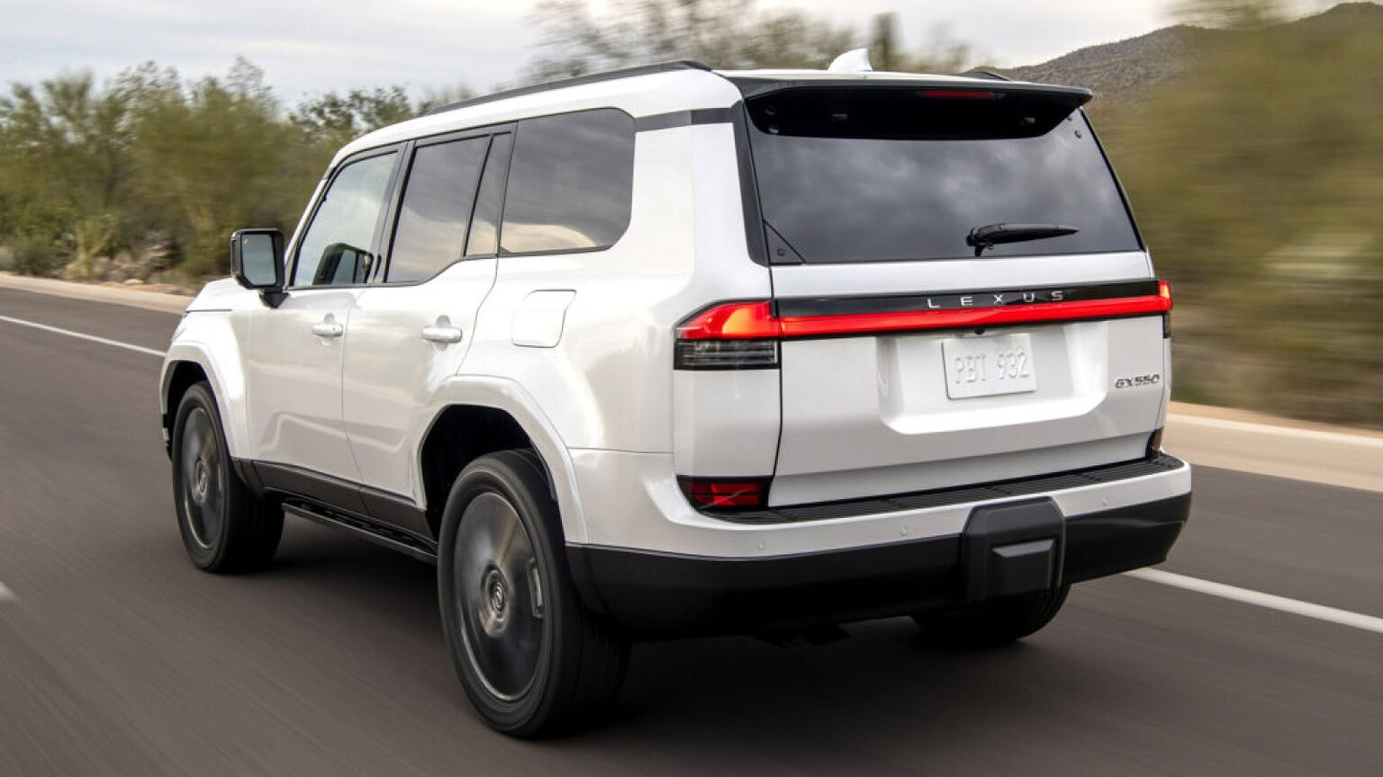 Lexus GX 550h: il SUV ibrido arriva, ma c'è un problema