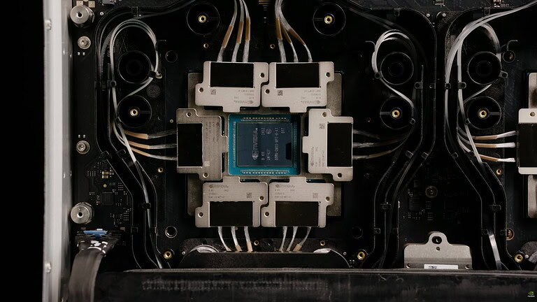 NVIDIA Feynman: le Co-Packaged Optics arrivano con 5 anni di anticipo - NVIDIA Feynman Co-Packaged Optics