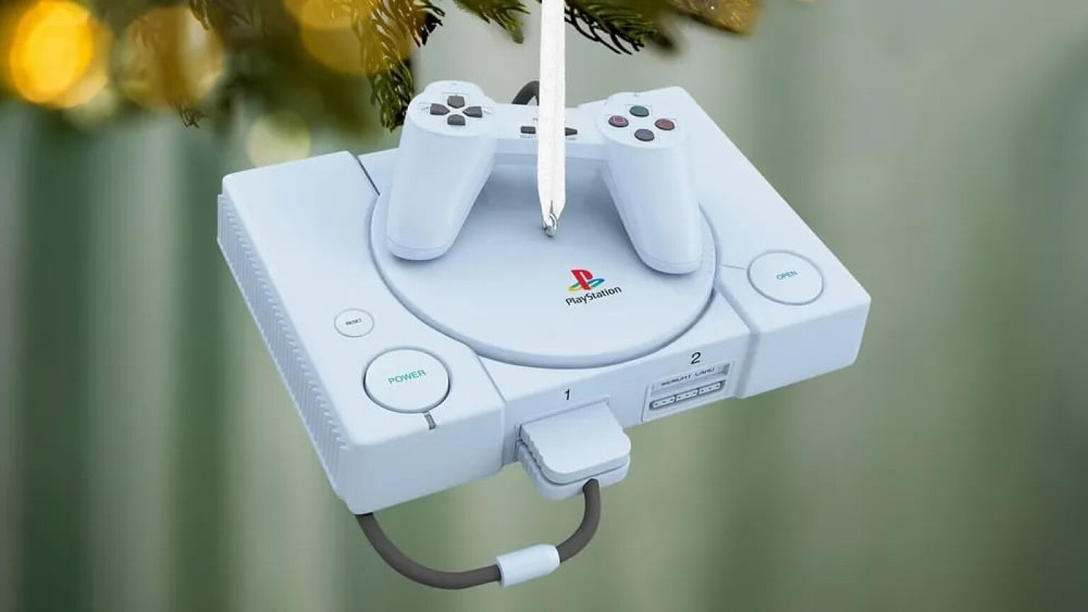 PlayStation 1: la palla di Natale che ha già fatto impazzire tutti - palla di Natale PS1