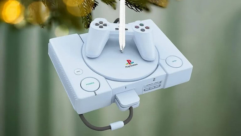 PlayStation 1: la palla di Natale che ha già fatto impazzire tutti - palla di Natale PS1