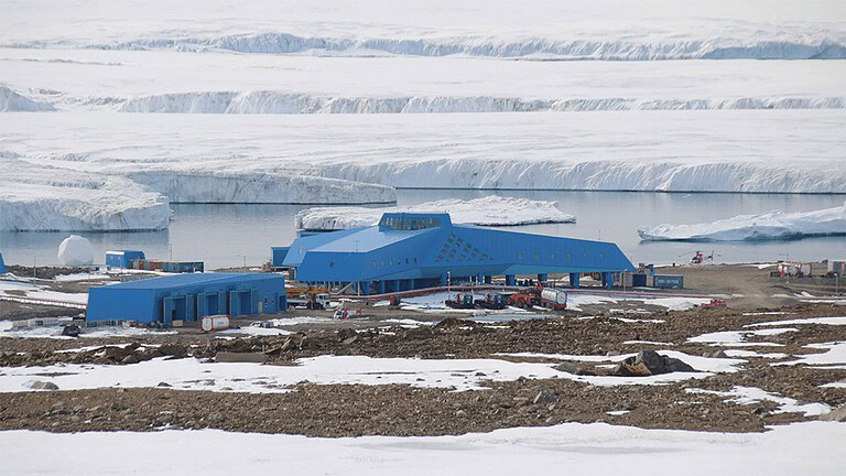 Antartide, scienziato evacuato dopo un episodio con un'arma improvvisata - scienziato evacuato Antartide