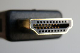 HDMI 2.2 pronto: raddoppia la banda a 96 Gbps, arriva nel 2027