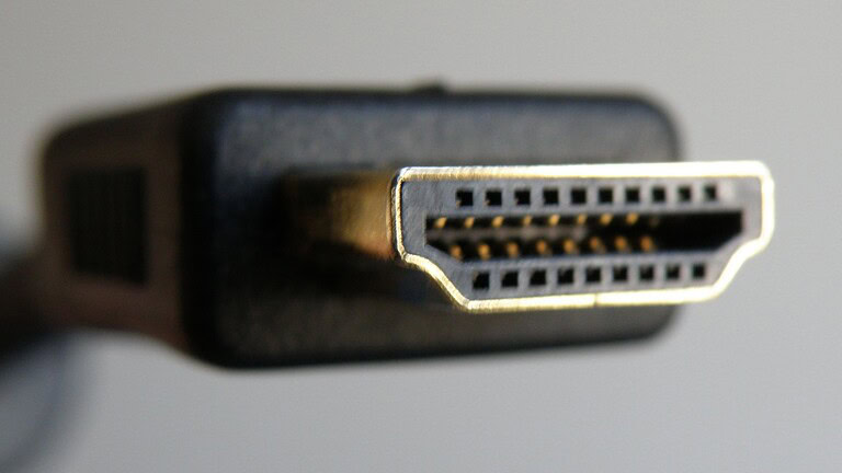 HDMI 2.2 pronto: raddoppia la banda a 96 Gbps, arriva nel 2027