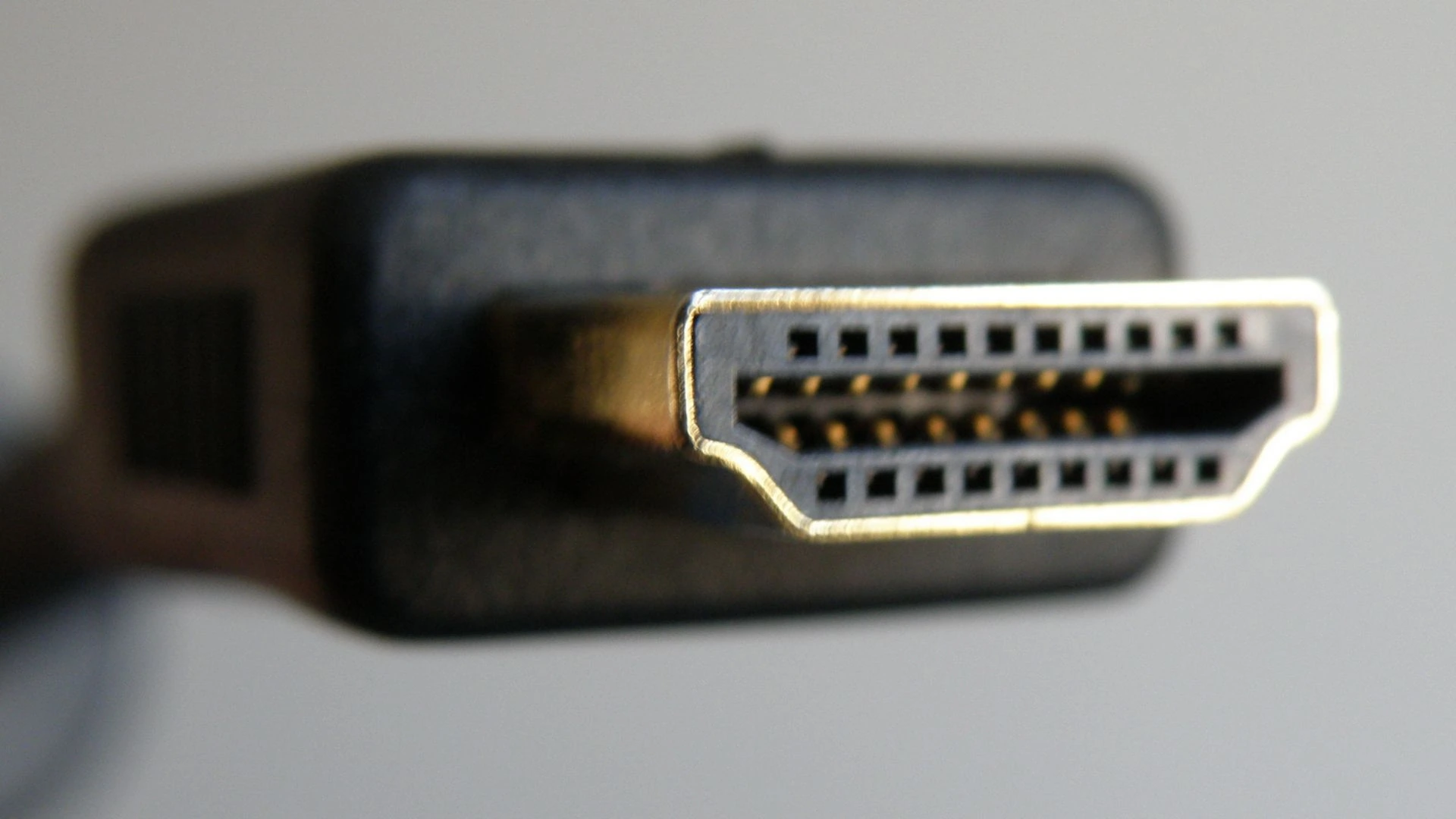 HDMI 2.2 pronto: raddoppia la banda a 96 Gbps, arriva nel 2027