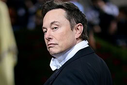 Elon Musk scende sotto i 1.000 miliardi: SpaceX trascina giù il patrimonio