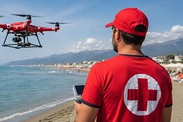 Forte dei Marmi, droni bagnino in spiaggia per soccorsi più rapidi in mare