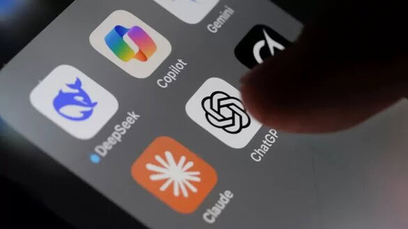 ChatGPT ha consigliato negozi truffa: come l’AI finisce in mano ai criminali