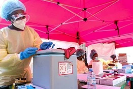Vaccino contro l’ebola pronto da 15 anni ma fermo in un cassetto