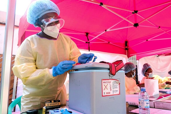 Vaccino contro l’ebola pronto da 15 anni ma fermo in un cassetto