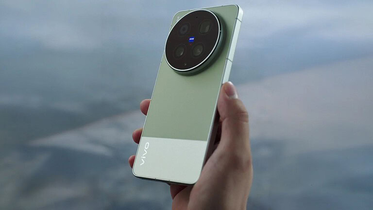 Vivo X500 Pro Max avrà batteria enorme e fotocamere evolute