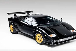 Lamborghini Countach LP5000 QV all’asta: restauro da oltre 570.000 euro