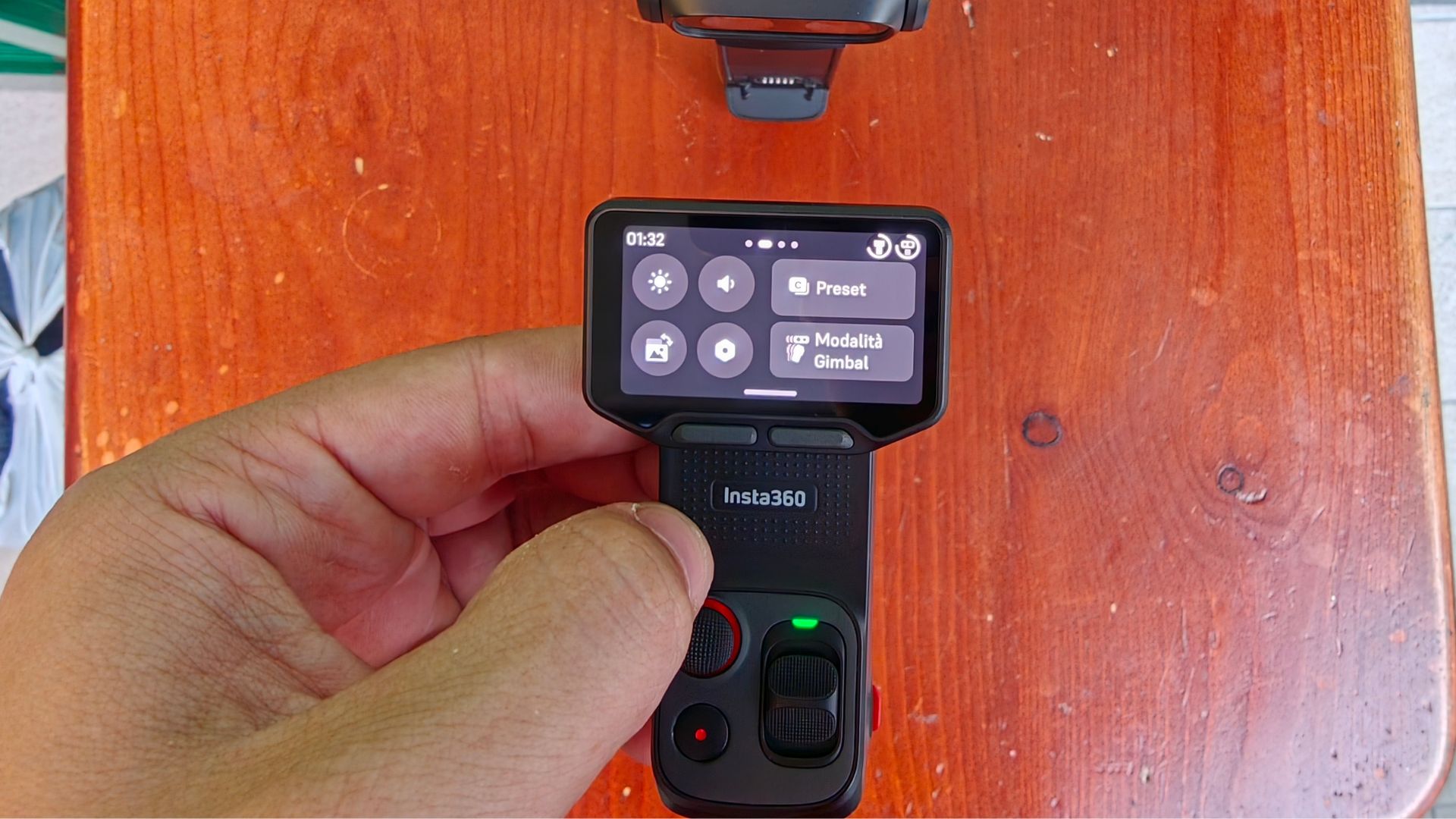 Insta360 Luna Ultra: la nuova pocket camera con gimbal incorporato | RECENSIONE