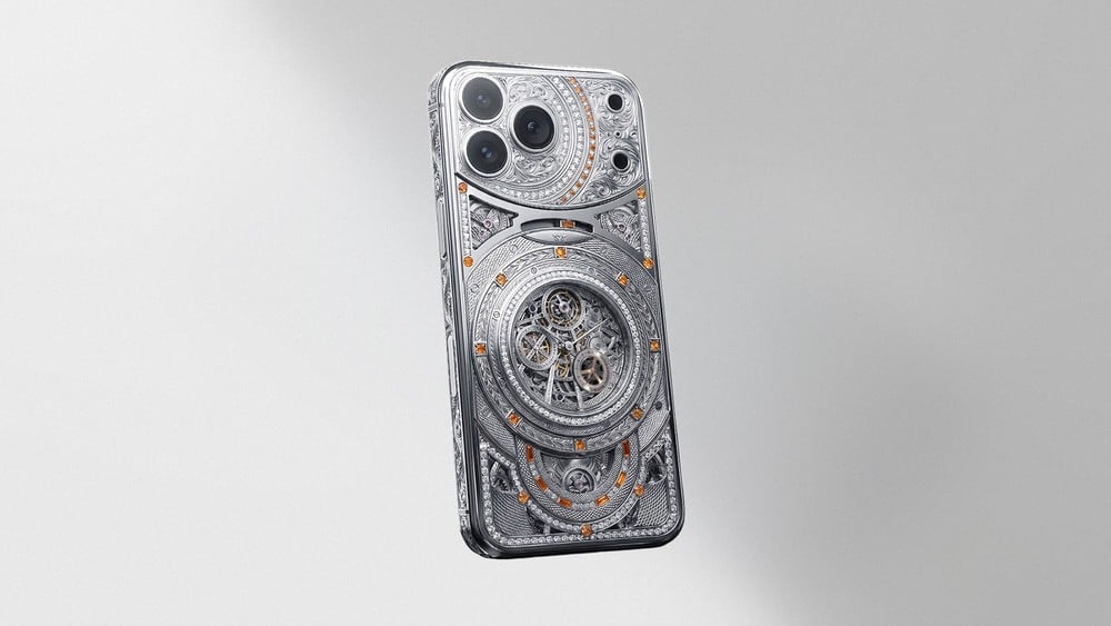 iPhone 17 Pro Max iPhone 17 Pro Max, Caviar lo trasforma in uno scrigno per orologi