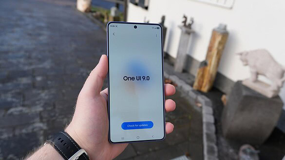 One UI 9 in test sui Galaxy S25: sviluppo già partito in anticipo