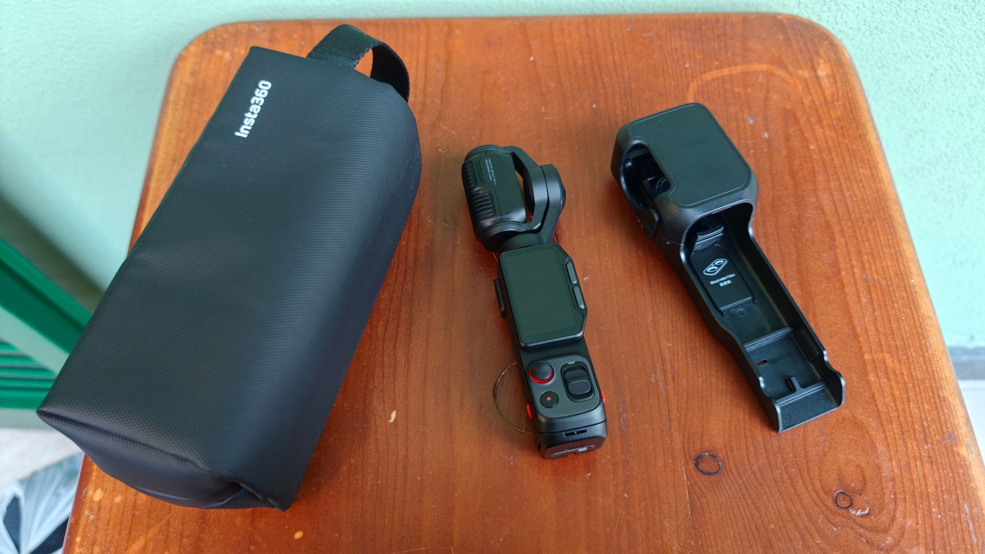 Insta360 Luna Ultra: la nuova pocket camera con gimbal incorporato | RECENSIONE