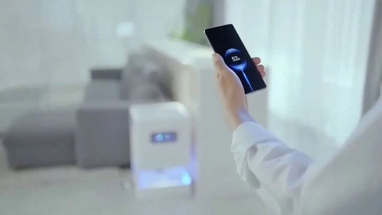 Xiaomi guida la ricarica wireless Qi a 50W: lo standard arriva nel 2028