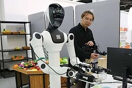 Alibaba lancia Qwen-Robot: l’IA che rende i robot autonomi