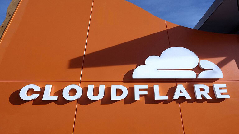 Cloudflare potenzia il WAF: difese automatiche basate sugli attacchi passati