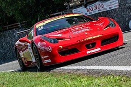 Ferrari 458 Challenge Evo sparita dal paddock: furto da 200mila euro