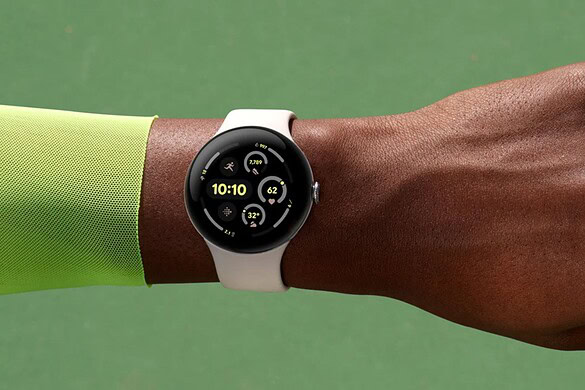 Google Play Store va in crash su Wear OS: Pixel e Galaxy Watch nel caos
